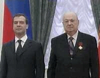 Фото: Президент России вручил Владимиру Ресину государственную награду