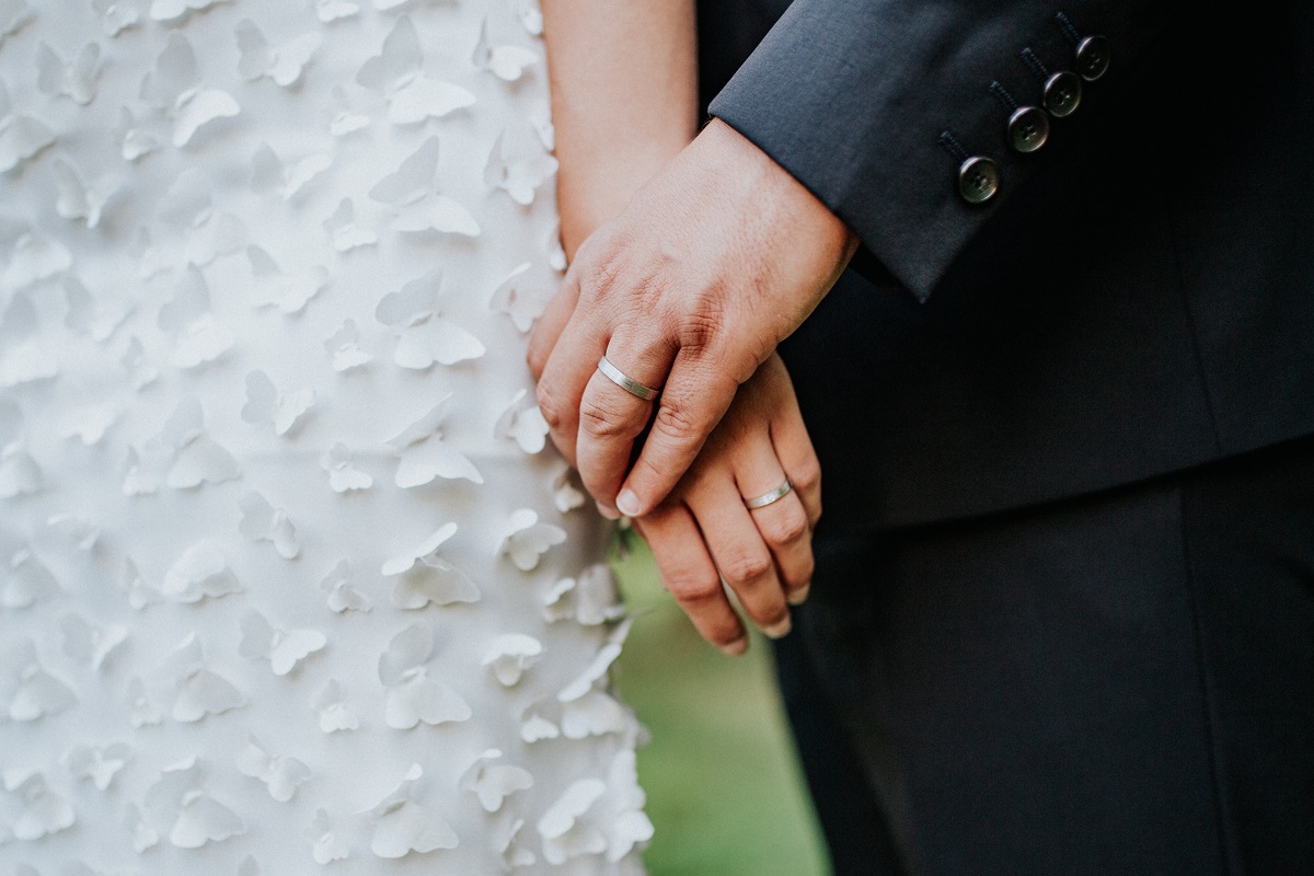 Как подарить деньги на свадьбе