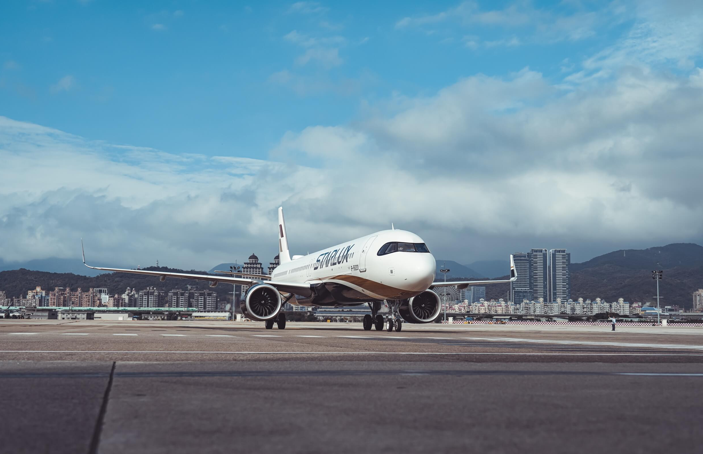 Авиакомпании Тайваня предлагают пассажирам «рейсы в никуда» | РБК Стиль