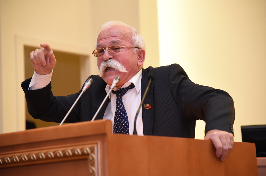 Депутата донского парламента лишили мандата из-за несданной декларации