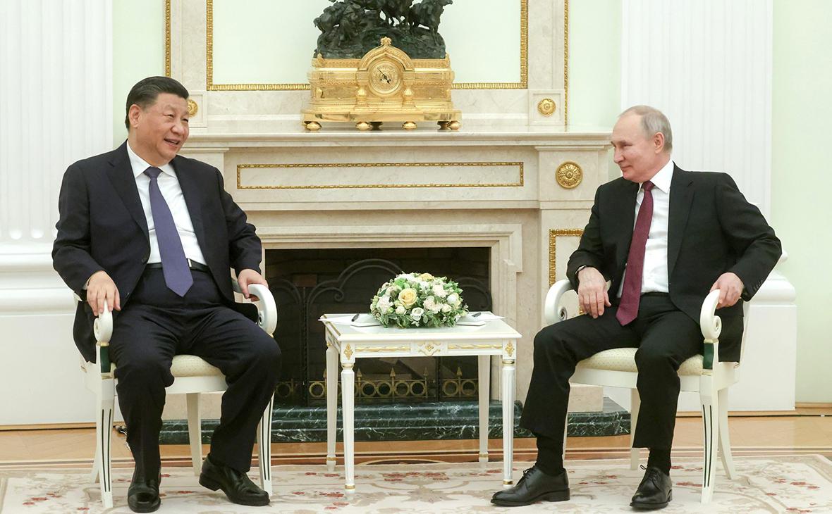 Си заявил Путину о готовности КНР участвовать в урегулировании на Украине