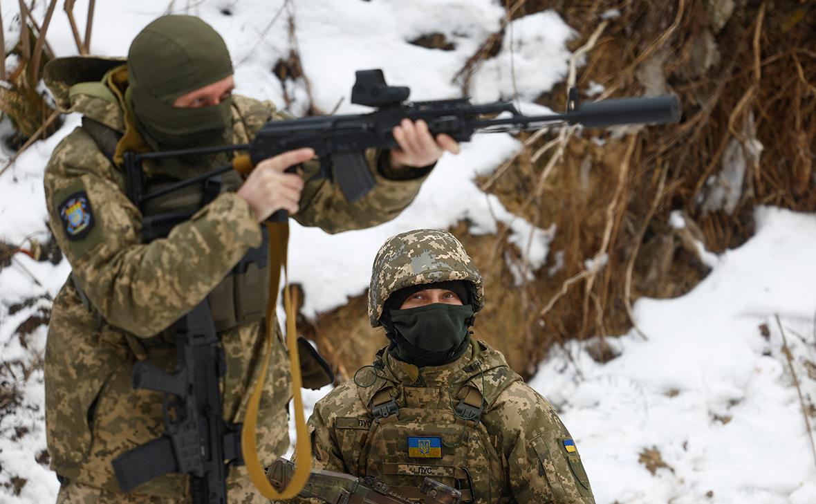 Эксперты оценили риски для Украины при прекращении помощи США — РБК