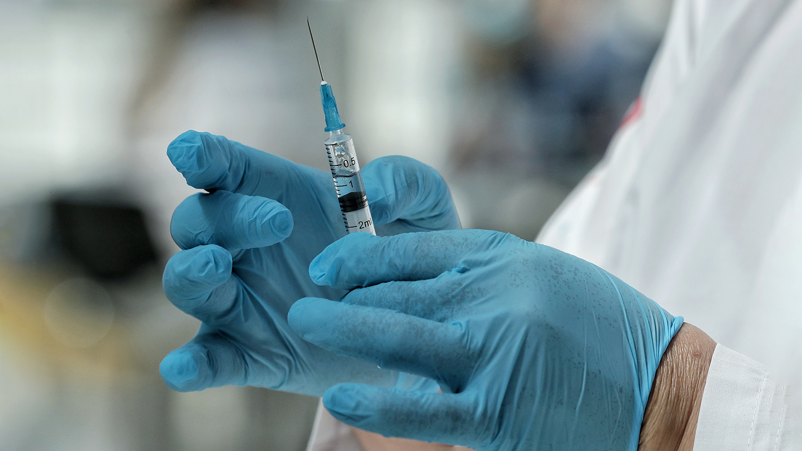 В России в ближайшее время начнется лечение онкобольных мРКН-вакциной