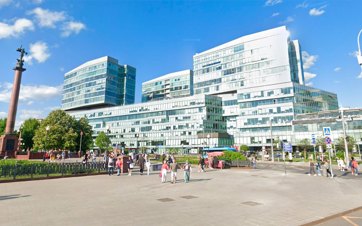 «Сбер» попросил суд взыскать «Легенду Цветного» у O1 Properties