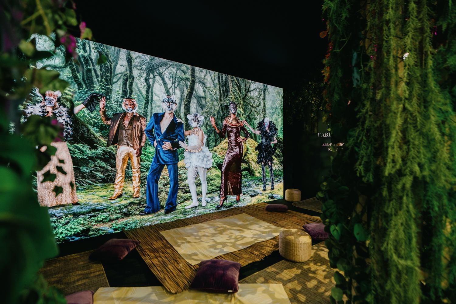 Digital Safari: Fables of the Jungle, 2025, AES+F, вид инсталляции на ярмарке Cosmoscow