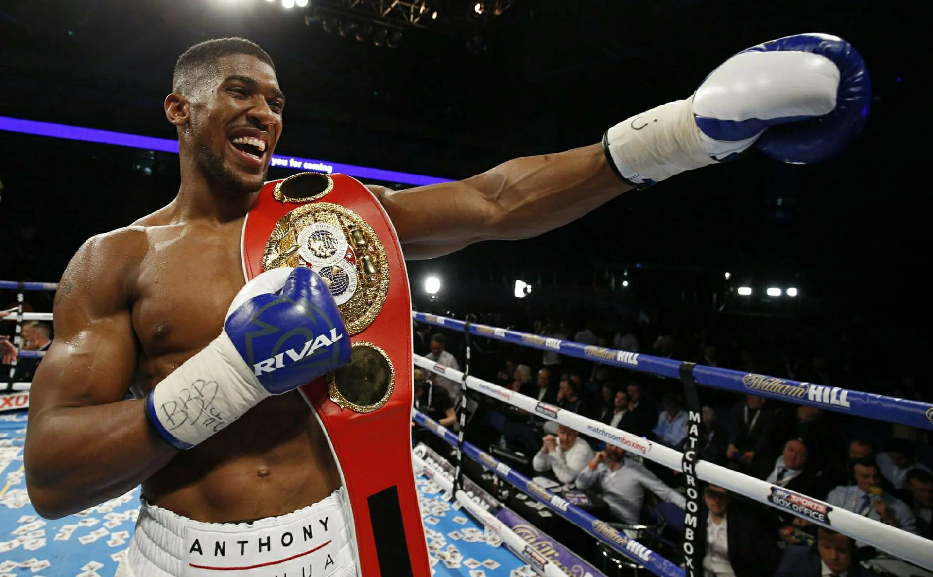 ArchitectMaQ / twitter.com / Global Look Press