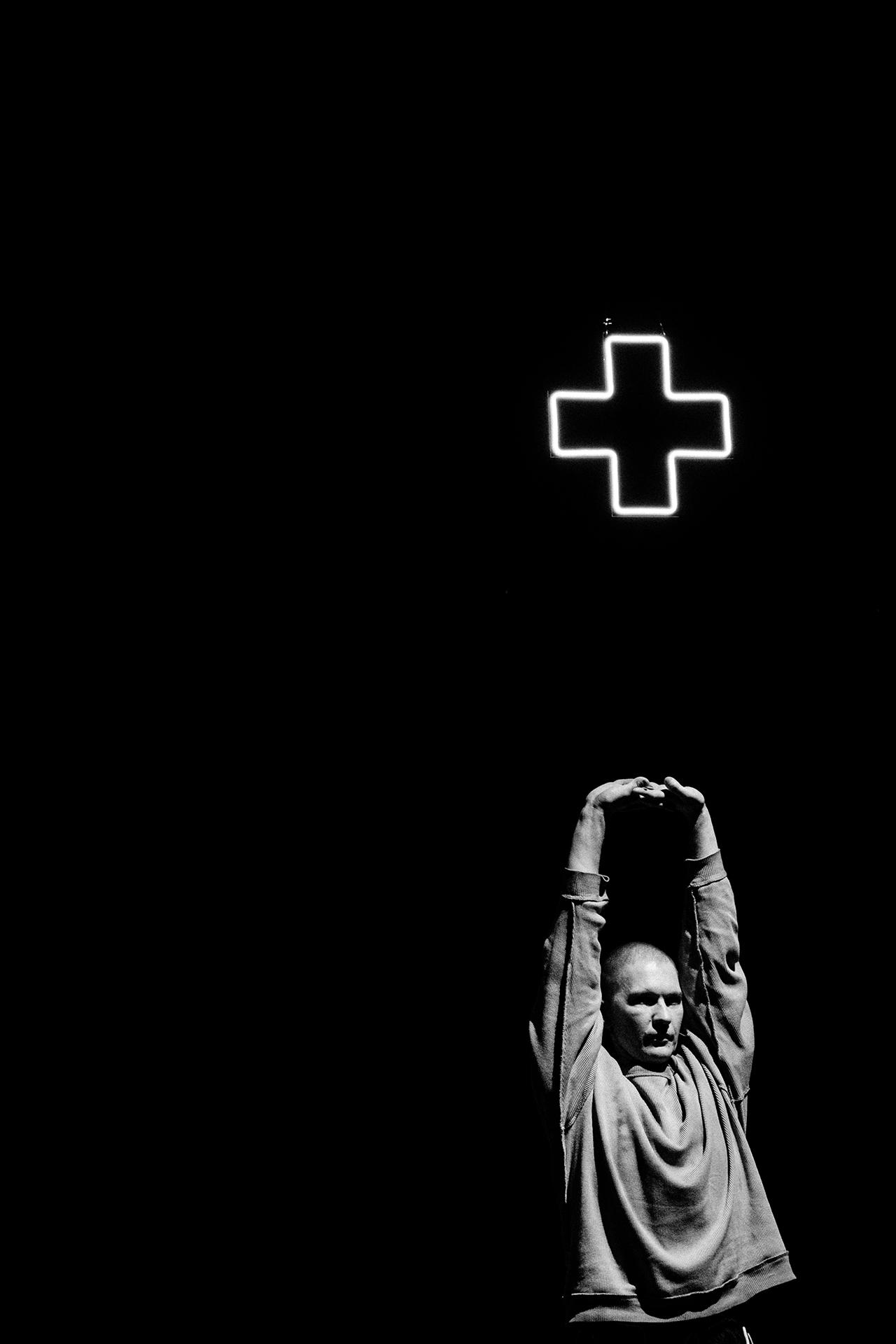 Танцевальный перформанс «Великое здоровье»в со-авторстве с Анной Кравченко