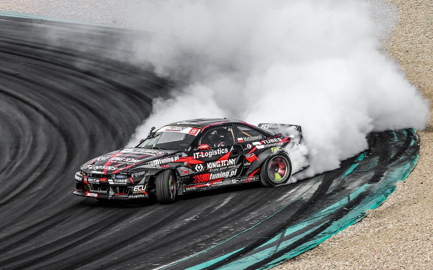 ГАИ стала изымать машины за дрифт. Как такое возможно