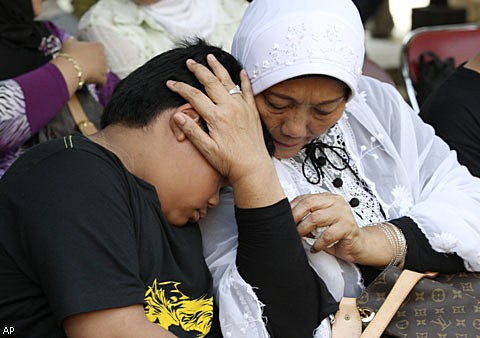 Расследование крушения лайнера SSJ-100 в Индонезии