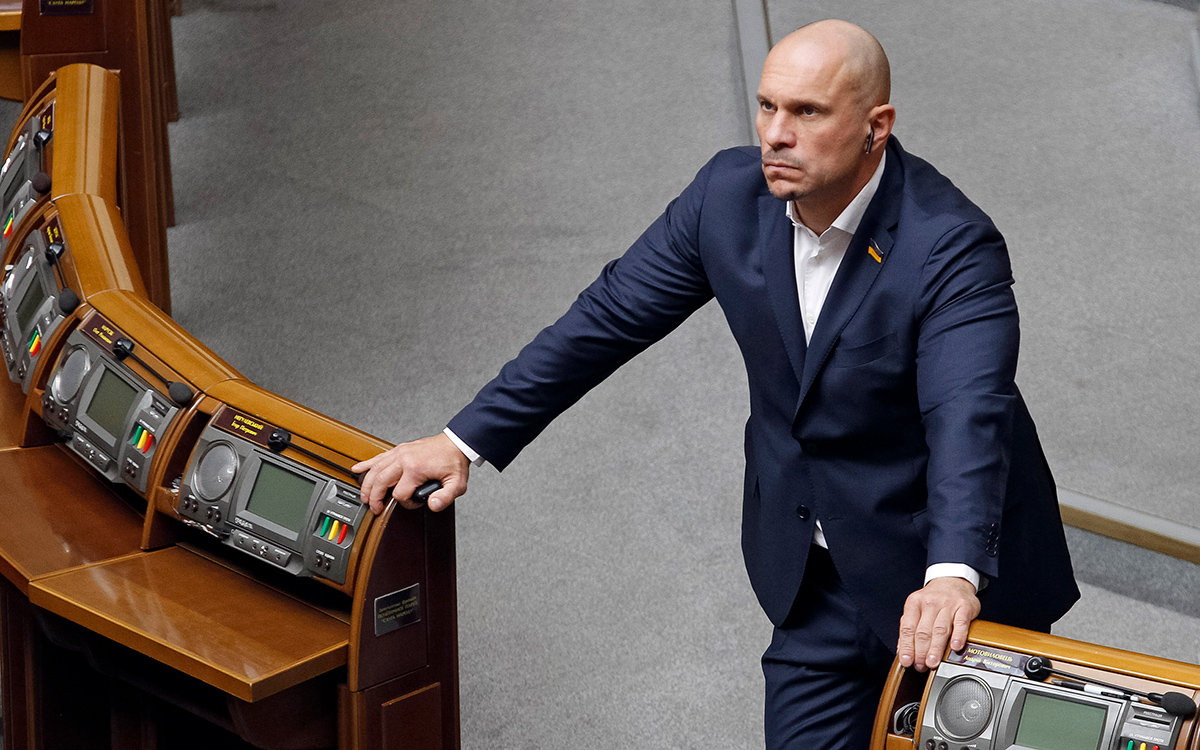 Депутат Верховной рады объяснил решение Киева «отдать Крым» России