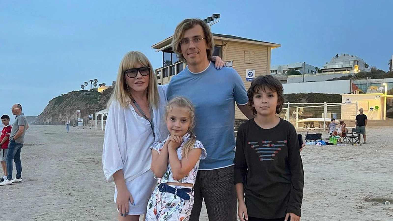 Галкин показал, как они с Пугачевой отметили 10-летие детей в Израиле | РБК  Life