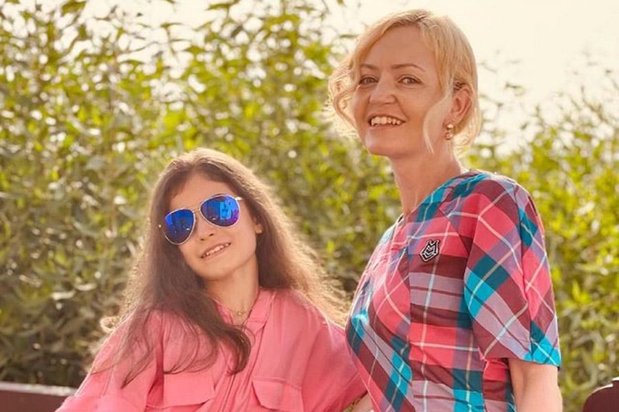 Аделия Петросян с мамой