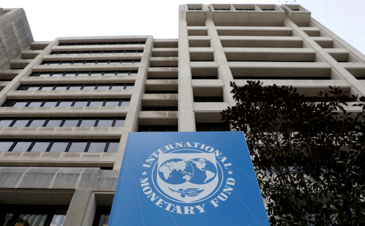 Yuri Gripas / Reuters