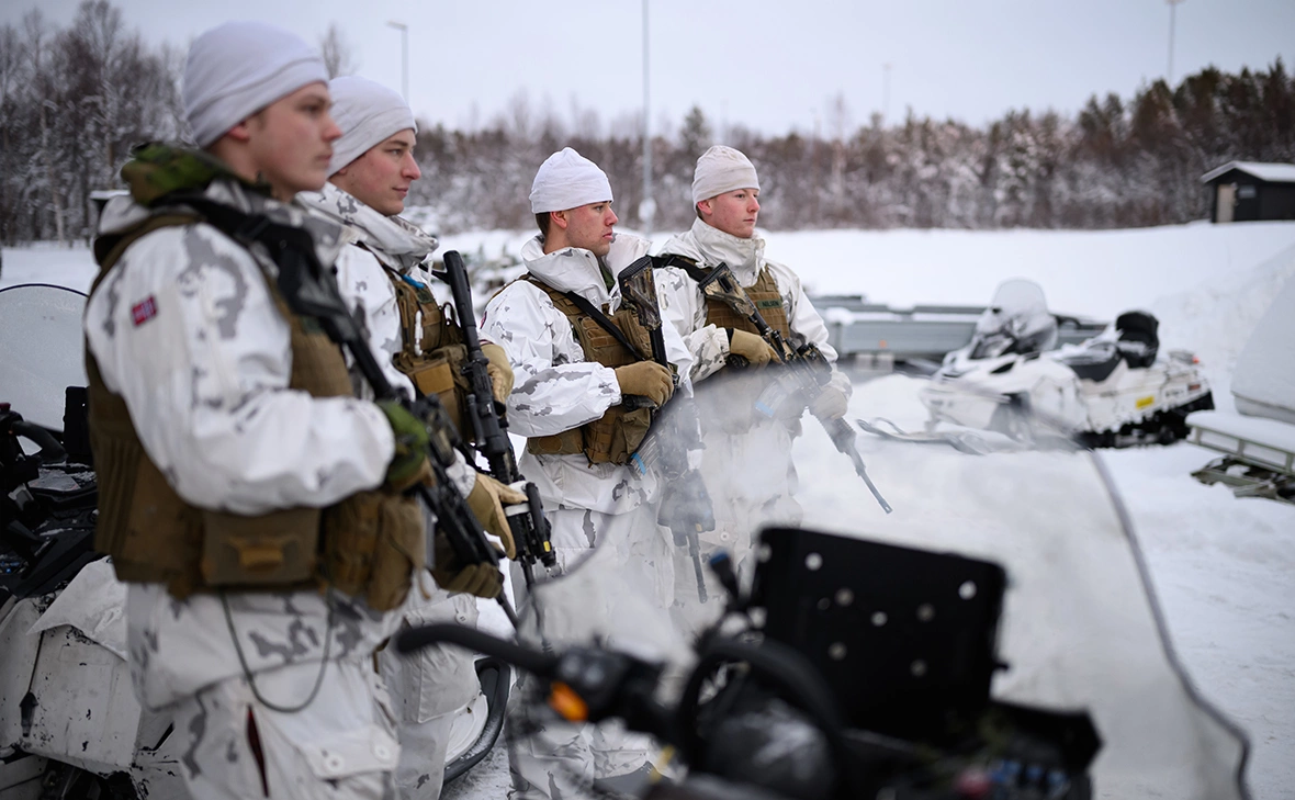 Leon Neal / Getty Images