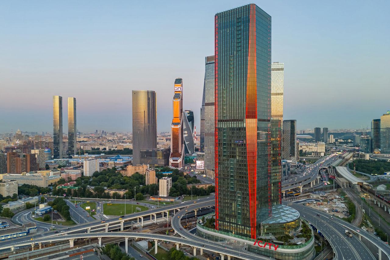 iCITY — готовый офисный небоскреб от MR Office, введенный в 2025 году. На конец сентября 2026 года доля свободных площадей составляет менее 10%