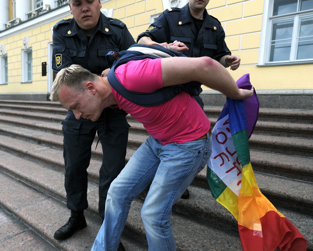 В.Путин одобрил запрет гей-пропаганды и борьбу с богохульством — РБК