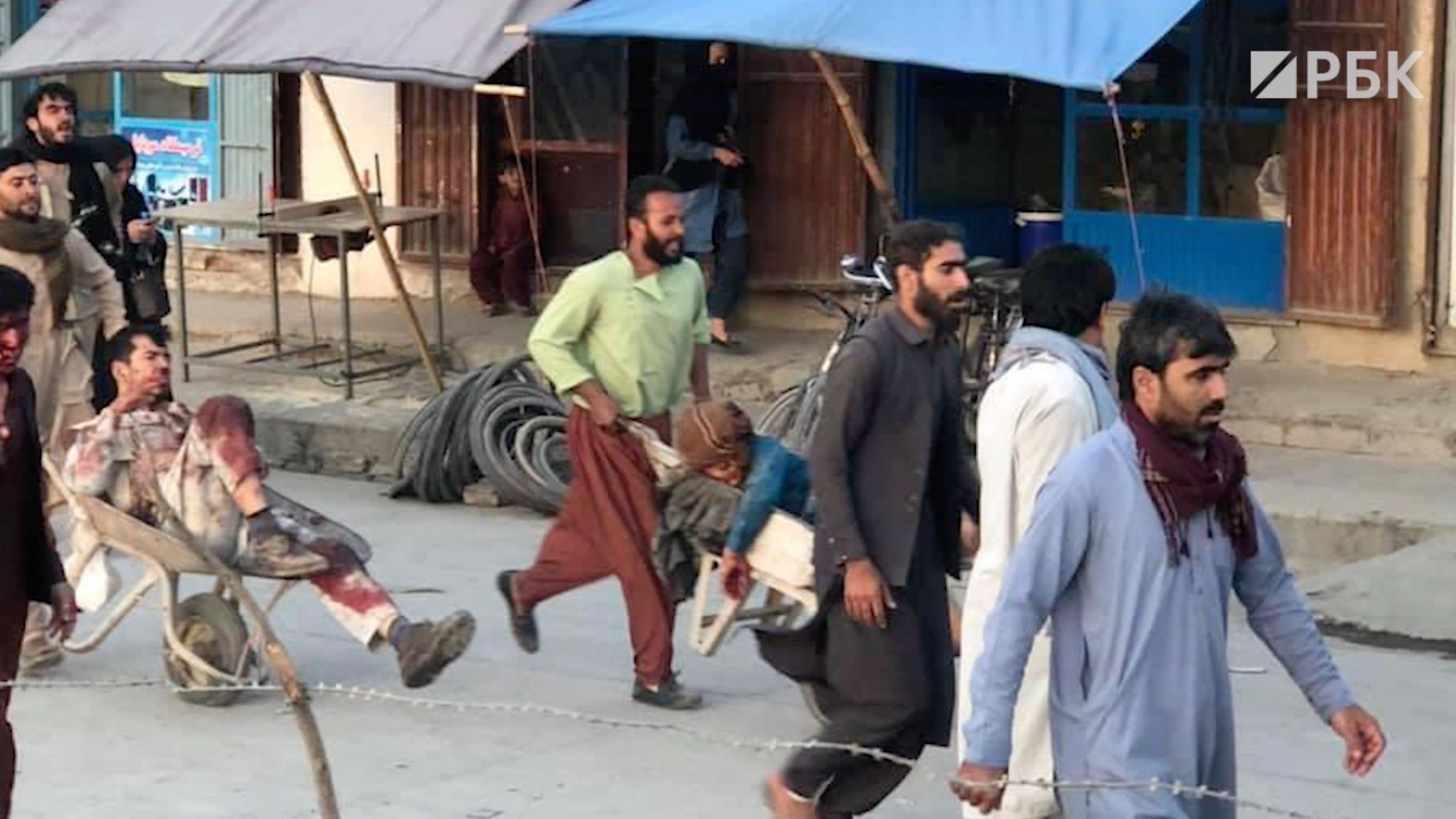 Reuters сообщил о гибели 13 человек при взрыве у аэропорта Кабула