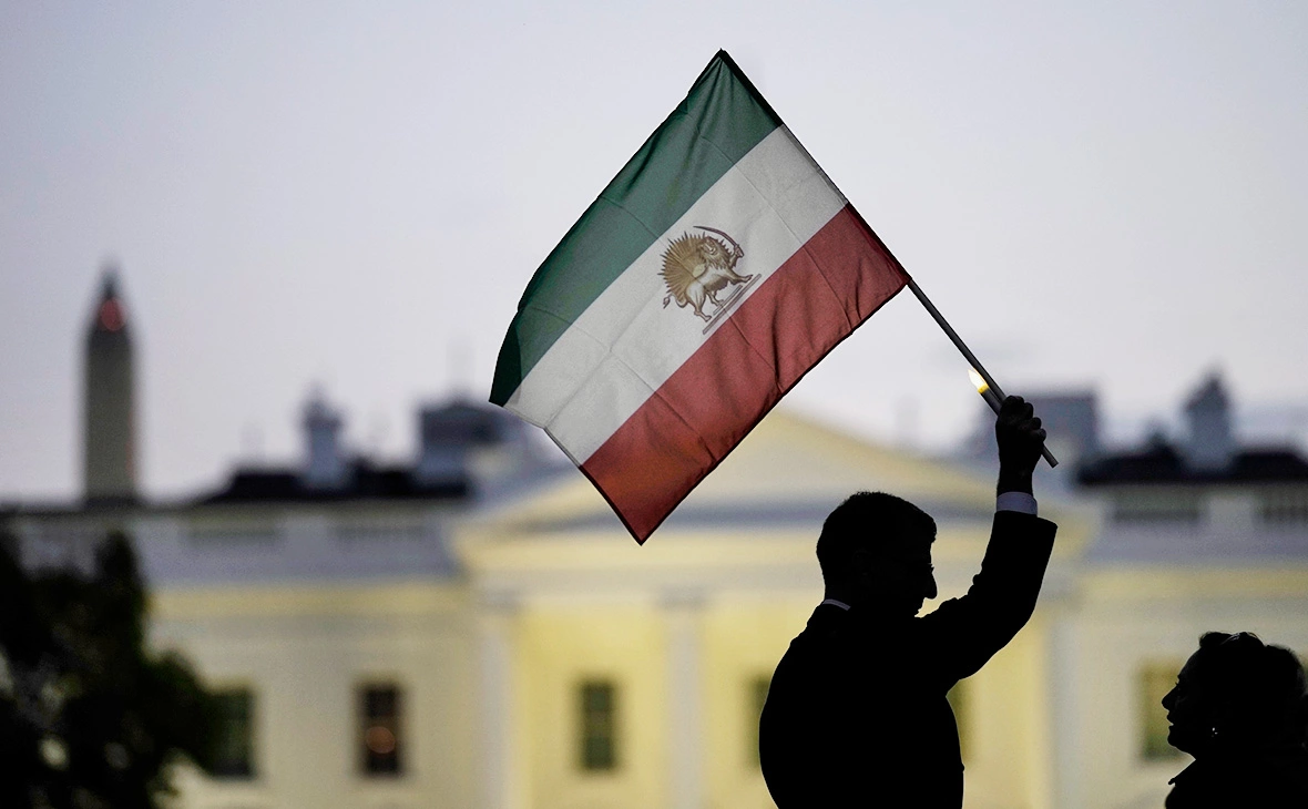 Drew Angerer / Getty Images