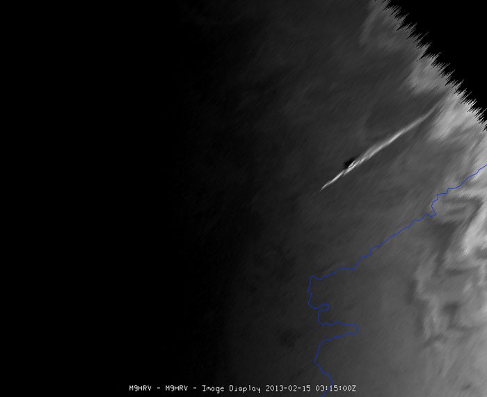 Спутник сфотографировал метеорит, летящий на Челябинск