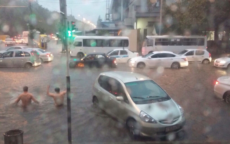 Потоп в Краснодаре в ночь на 2 июня