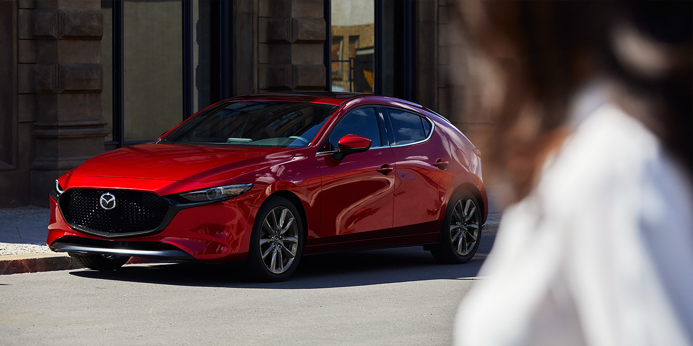 Mazda представила «тройку» нового поколения