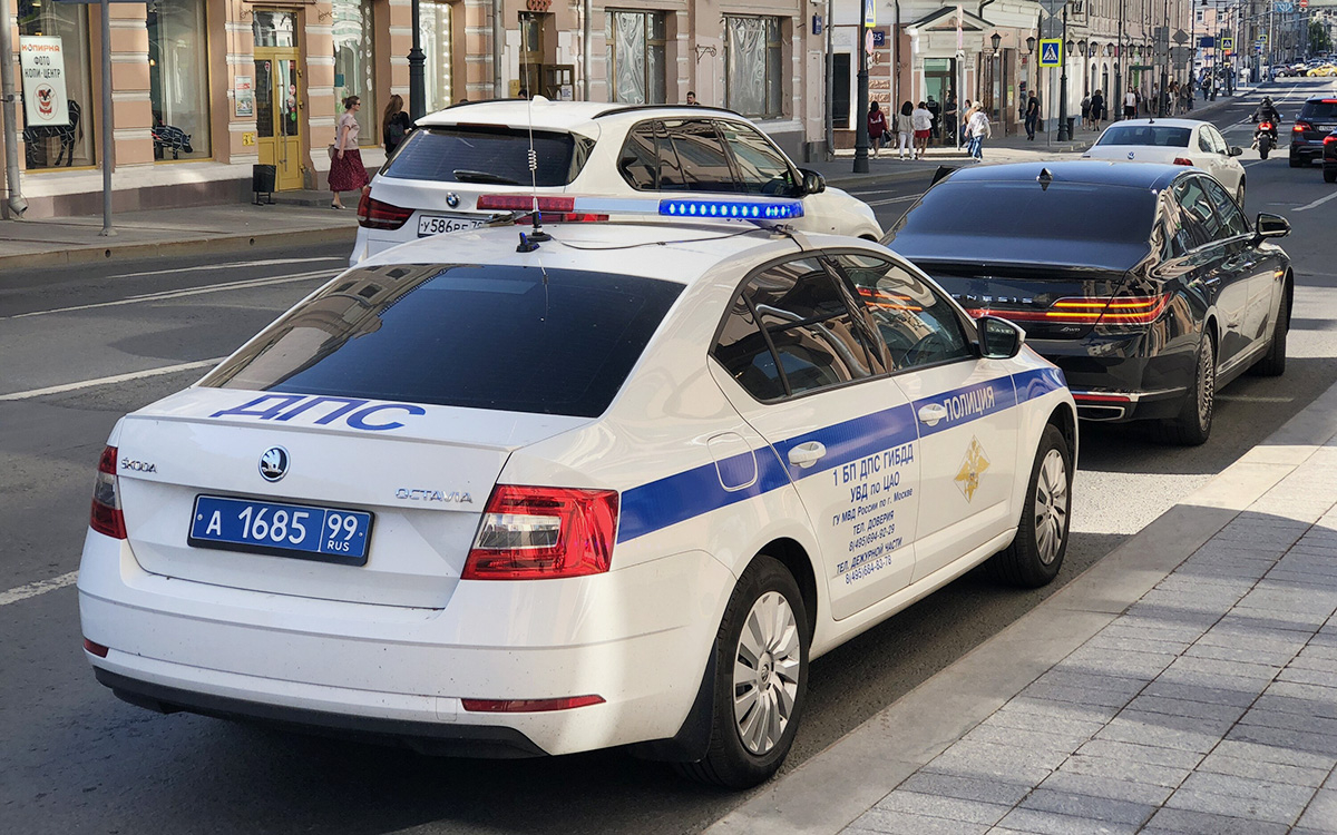 Последствия ДТП&nbsp;на нерегулируемом пешеходном переходе, Москва, 8 июня 2022 г.