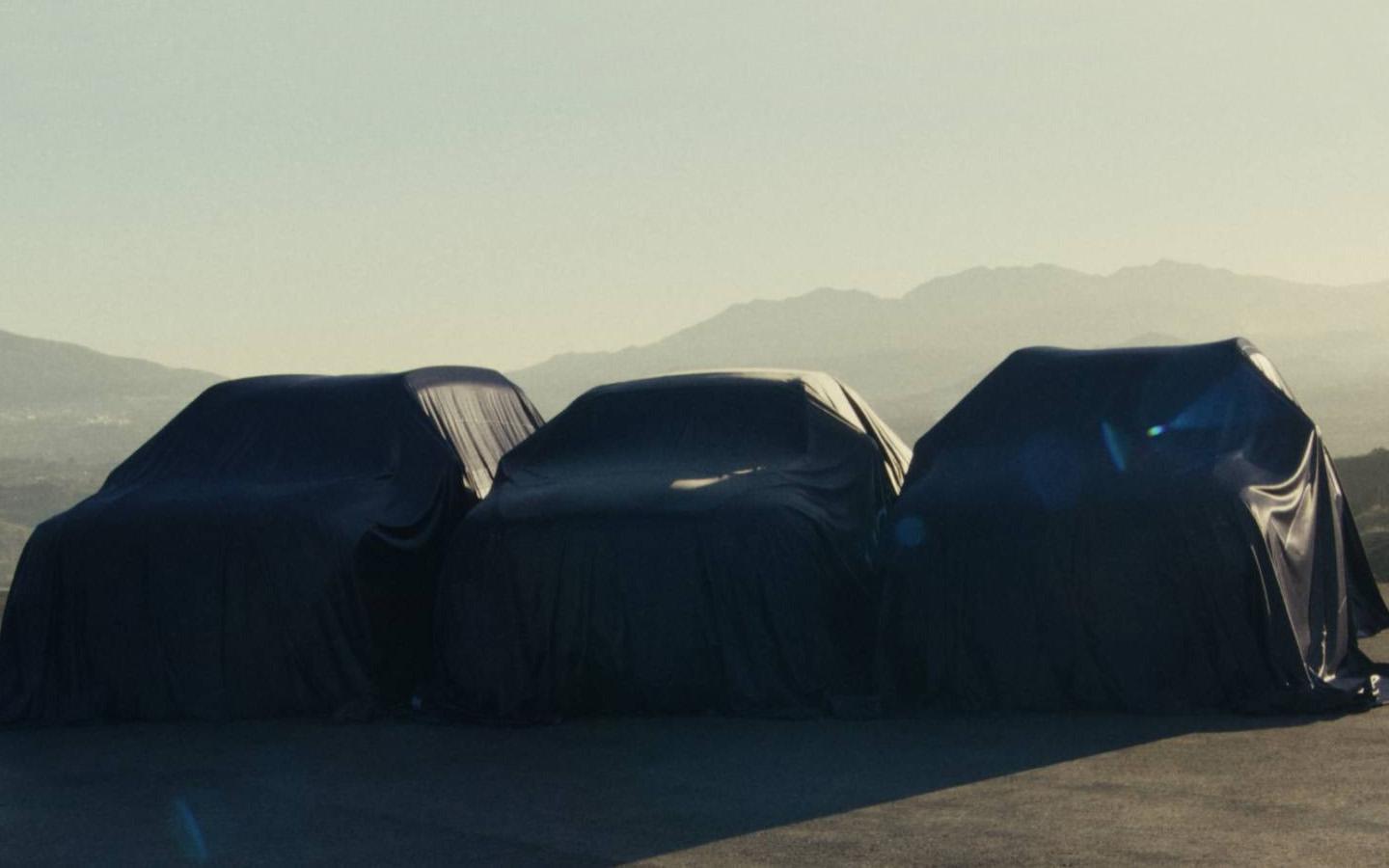 Mercedes готовит презентацию сразу трех новинок. Это кроссоверы