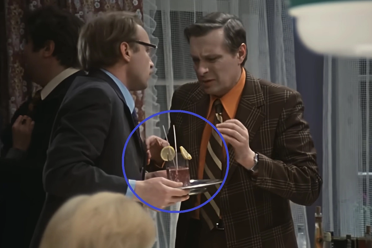 Кадр из фильма «Служебный роман» (1977), режиссер Эльдар Рязанов