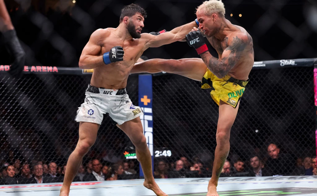 Carmen Mandato / Getty Images