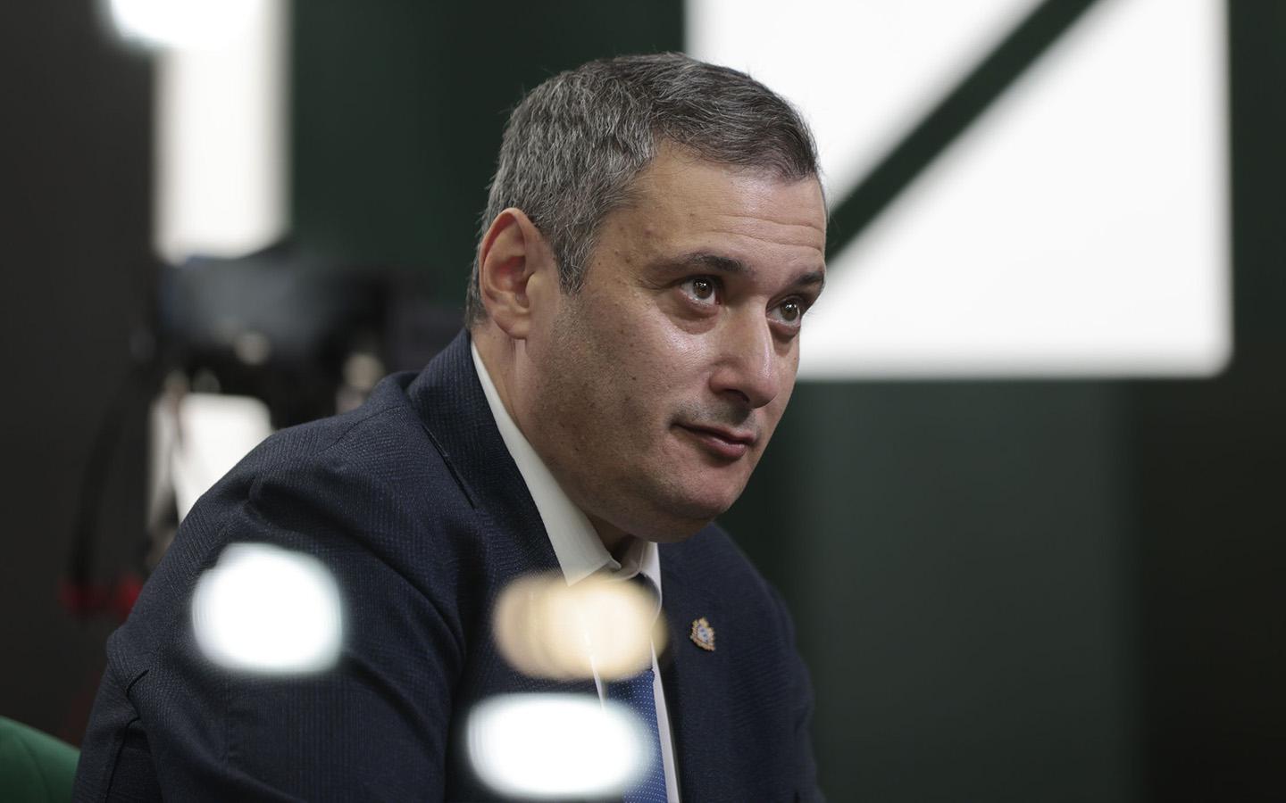 Александр Хинштейн