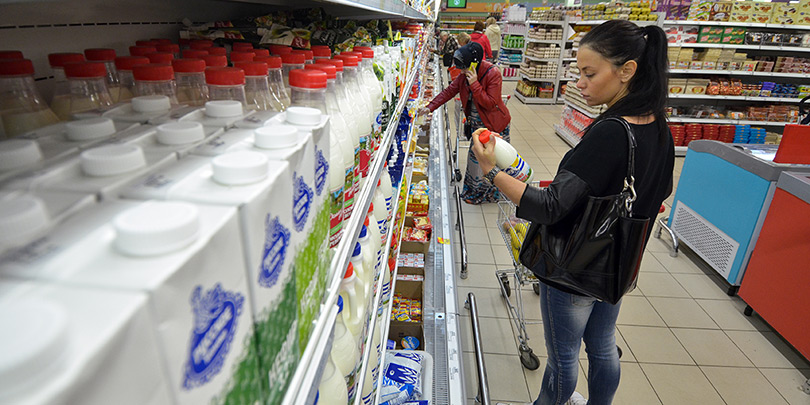 Средний чек россиян в магазинах снизился до 521 руб.