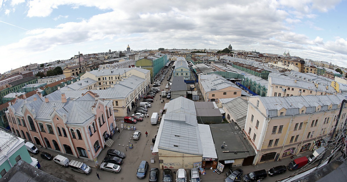 Апраксин двор санкт петербург. Апраксин двор СПБ. Апрашка Сенная площадь. Апраксин двор Никита Явейн.