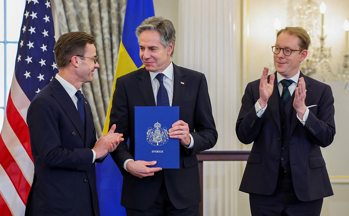 Amanda Andrade-Rhoades / Reuters