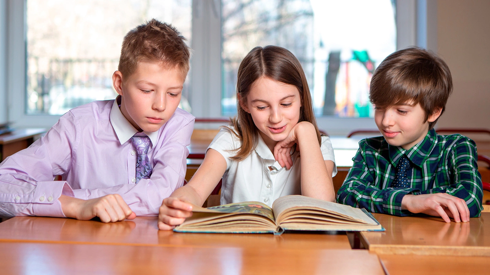 Продленка для школьников в России станет доступнее. Что изменится