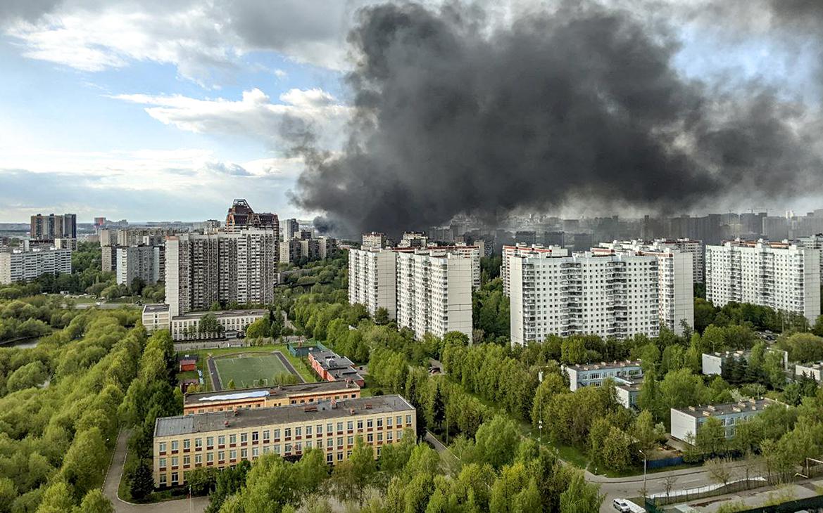 Альтернатива ул наташи ковшовой 17 фото Густой дым заволок запад Москвы из-за пожара на стройке - РБК