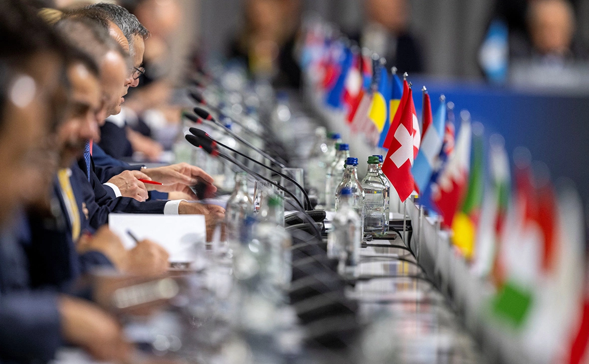 Urs Flueeler / Reuters