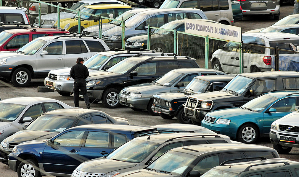 Полиция не поможет: как обманывают при покупке и продаже машин с пробегом