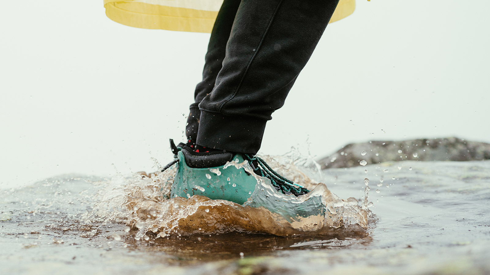 Как защитить обувь от промокания