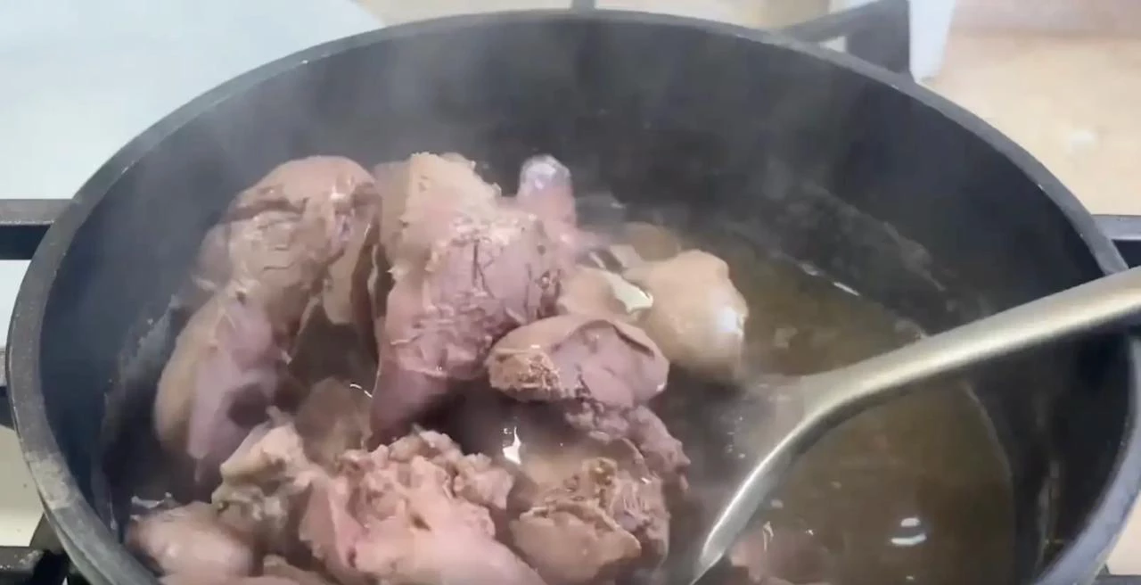 Отварите куриную печень