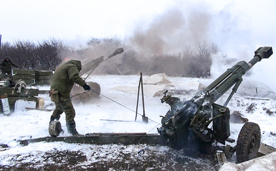 Военнослужащие ДНР ведут бои под Дебальцево. 10 февраля 2015 года