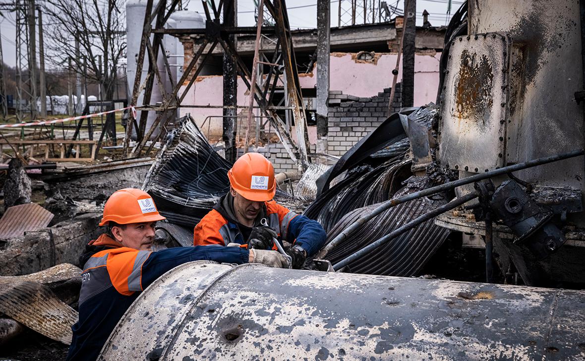 На Украине сообщили о повреждении энергообъектов в трех областях"/>













