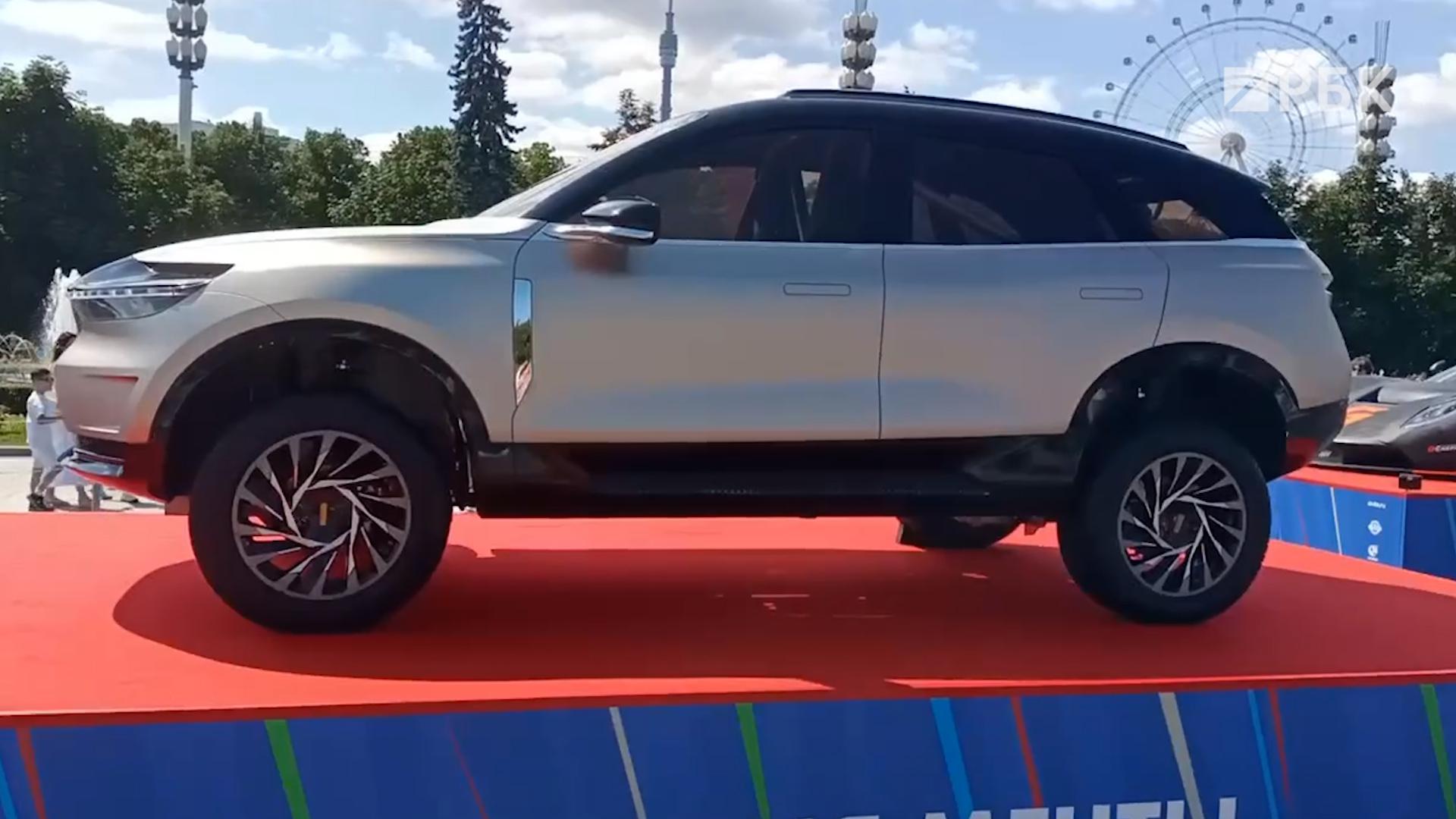Росатом представил прототип электрокроссовера A81°20 2020 VOYT SUV