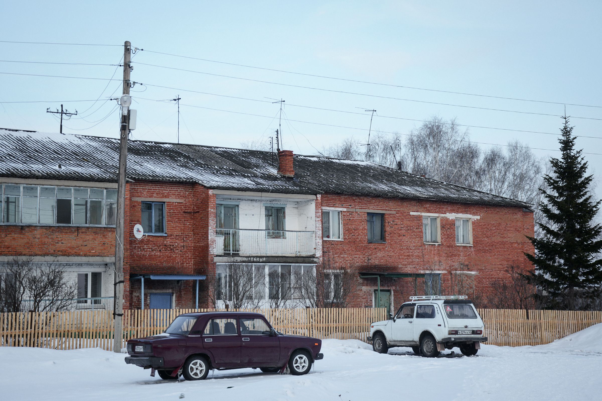 Трещевский &mdash; небольшой поселок в 45&nbsp;км от Кемерово. Здесь проживает около 1000 человек.