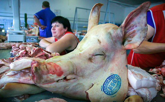 В третьем квартале импорт свинины в Россию сократился втрое; Белоруссия при этом увеличила свои поставки в два раза