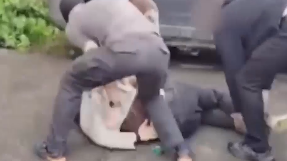 В Череповце задержали мужчину, продавшего данные 27 000 россиян украинцам