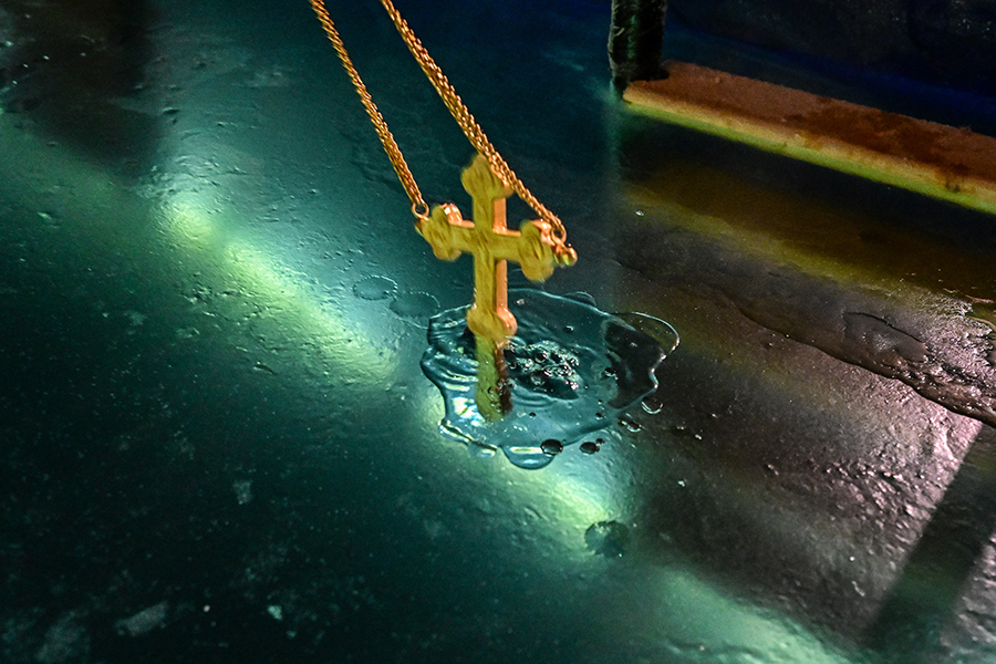 В Москве для крещенских купаний оборудовали&nbsp;40 купелей.&nbsp;Они открылись&nbsp;18 января в 18:00 и будут работать до 18:00 19 января.&nbsp;

Площадки находятся во всех административных округах, кроме Центрального. Часть обустроили в&nbsp;парках. Среди них&nbsp;&laquo;Северное Тушино&raquo;, &laquo;Покровское-Стрешнево&raquo;, &laquo;Фили&raquo;, &laquo;Митино&raquo; и Воронцовский парк, Серебряный бор, природно-исторический парк &laquo;Москворецкий&raquo;, а также зона отдыха &laquo;Левобережье&raquo;, музей-заповедник &laquo;Царицыно&raquo; и другие места.