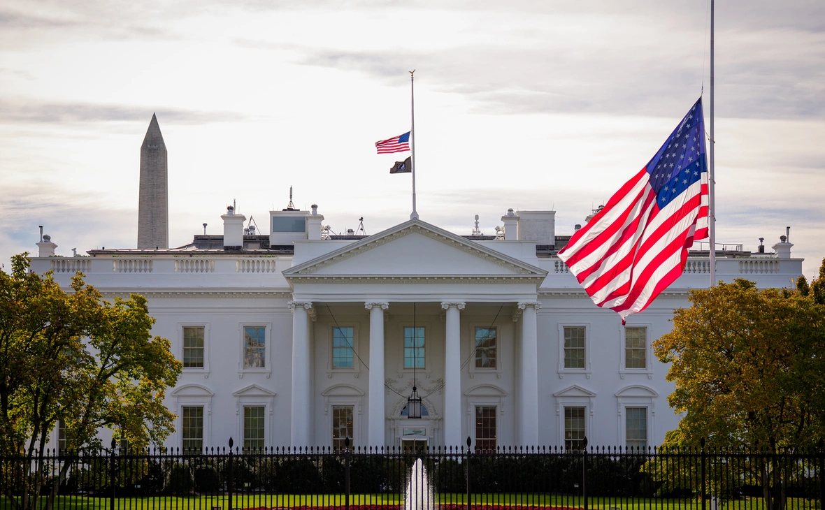 Andrew Harnik / Getty Images