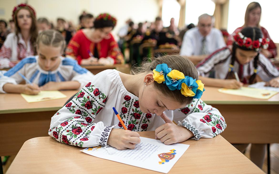 Русский язык исключили из учебной программы детских садов и школ Киева
