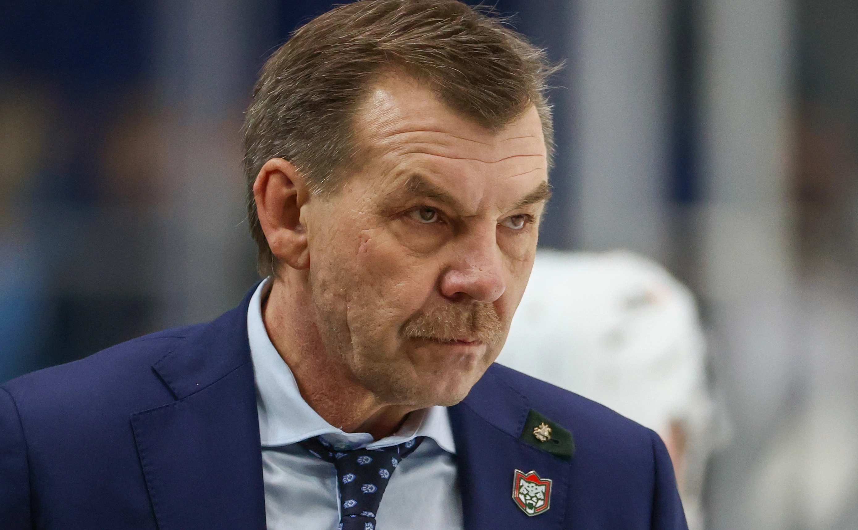 Бывший главный тренер сборной России, трехкратный обладатель Кубка Гагарина Олег Знарок (Кирилл Кухмарь/ТАСС)