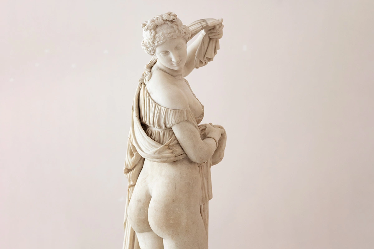 Афродита Каллипига (античная мраморная статуя, найденная в Золотом доме Нерона)